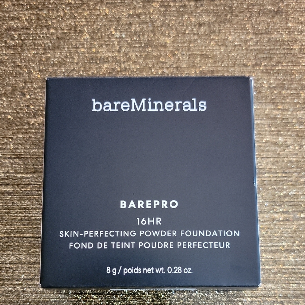 bareMinerals BAREPRO Powder Foundation